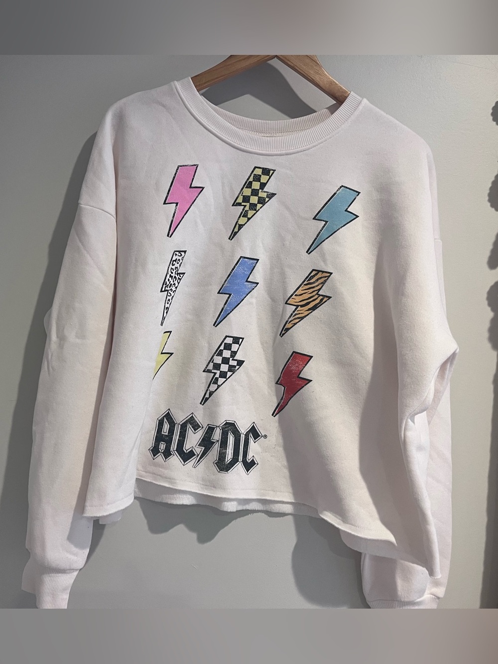 ACDC Graphic Sweatshirt Size LARGE Boxy Oversized Women’s 80s Lightening Bolts